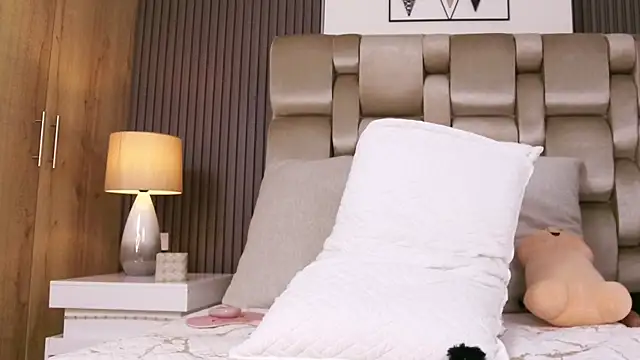 XXMILE লাইভ XXX চ্যাট