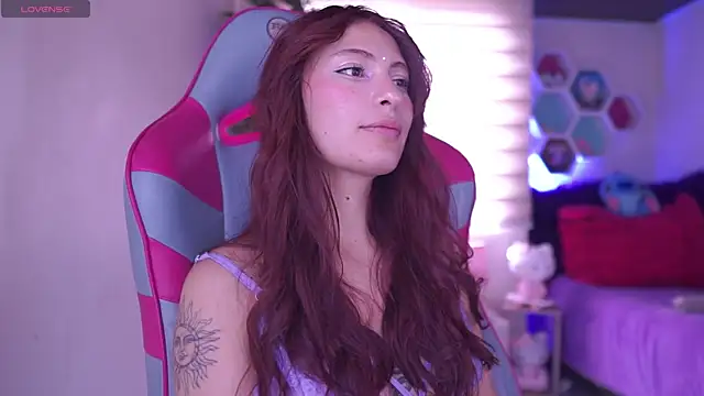 Rebecah_1のライブXXXチャット