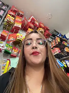 Tatiana_O: διαδικτυακό σόου στην κάμερα