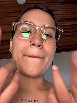 Chat +18 de Val12777 ao vivo