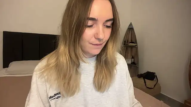 RoxyWet's Live XXX Chat