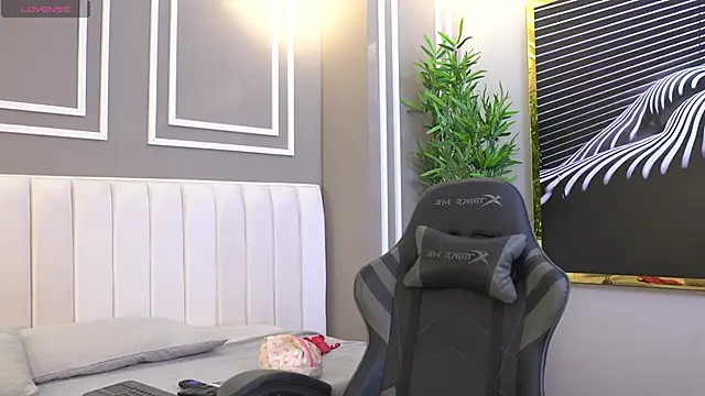 Lexy_Ross: онлайн-секс-чат