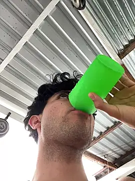 Axel-Mejia Show in webcam