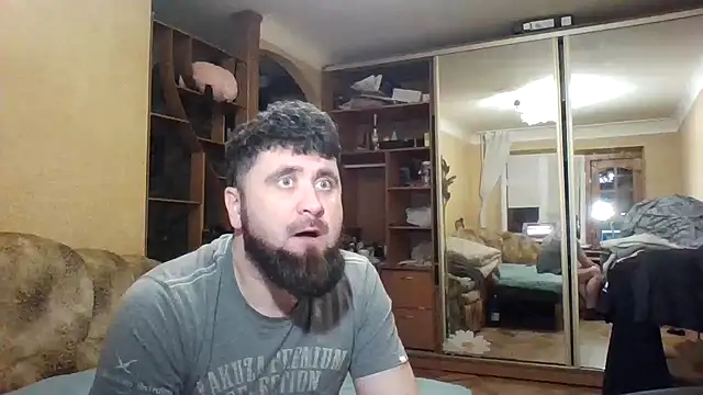 Show modela StasConnor na web-kameri