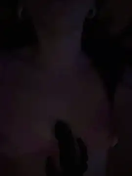 Vale2226のライブXXXチャット