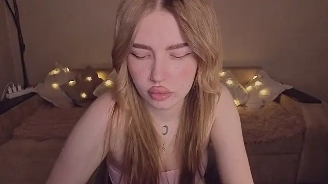 Chatroom XXX en direct de ViolettaLopez