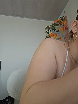 valery_mora's Live XXX Chat