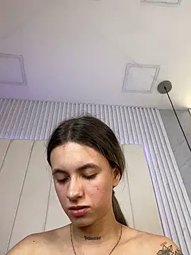 JuliaColemann's Live XXX Chat