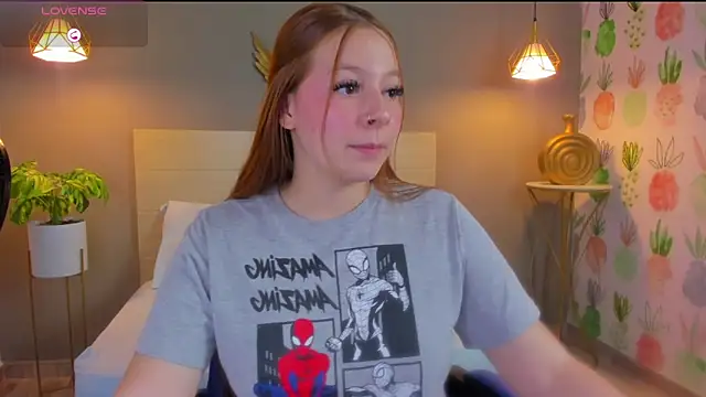 Chat +18 de kitty_sweeety_ ao vivo