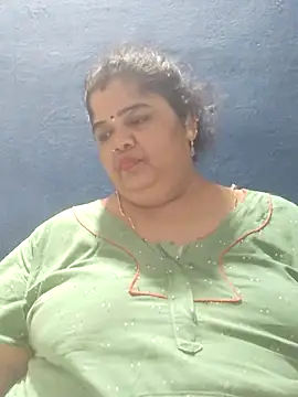 tamilthanushri: онлайн-секс-чат