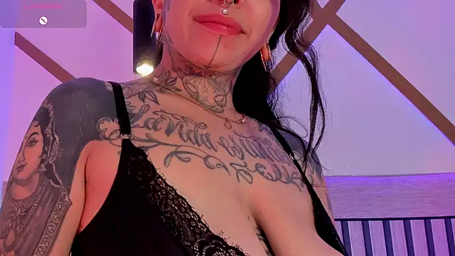 Živý XXX chat NinaInk