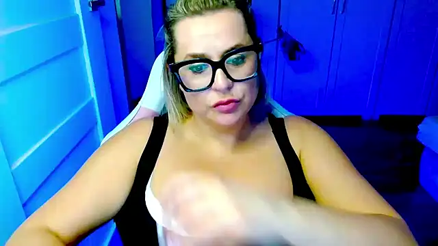 teaseDianan Live XXX chat