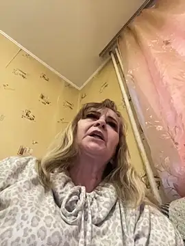 Irina2909@xh 网络视讯表演