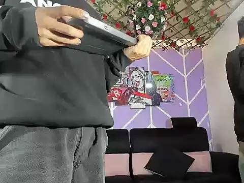 heyy_noah11 Show Webcam