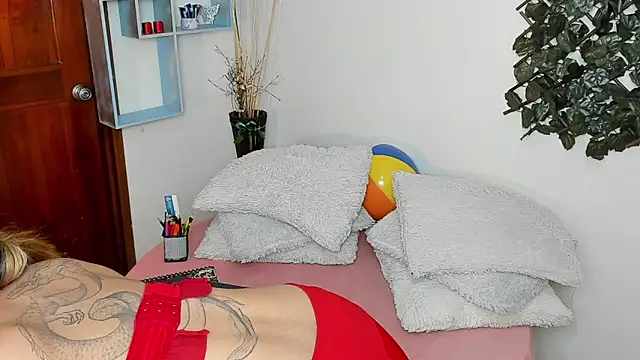 دردشة DestinyHills الجنسية المباشرة