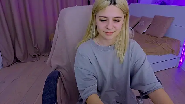 ApheliaStar – Naživo XXX chat