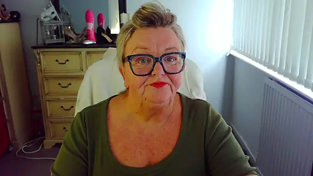 BridgetBlueEyes Live XXX-Chat