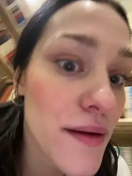 Mia_Mia_M – Kamerová šou