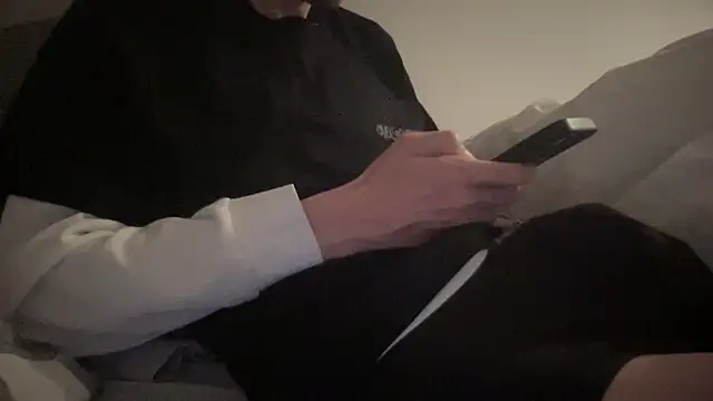 عرض كام Big8inchUncutCock