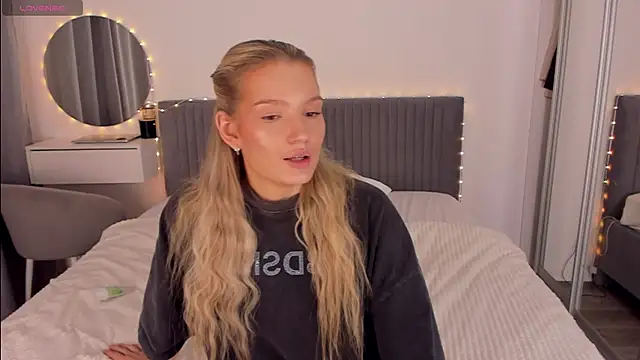 CassieRayss' Live XXX Chat