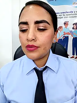 MAYE__13 Chat XXX in diretta