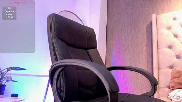 Вебкам-шоу LeoHard__