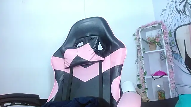 charlothcameronrs707 Chat XXX in diretta