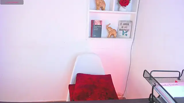 jaade_doll's Live XXX Chat