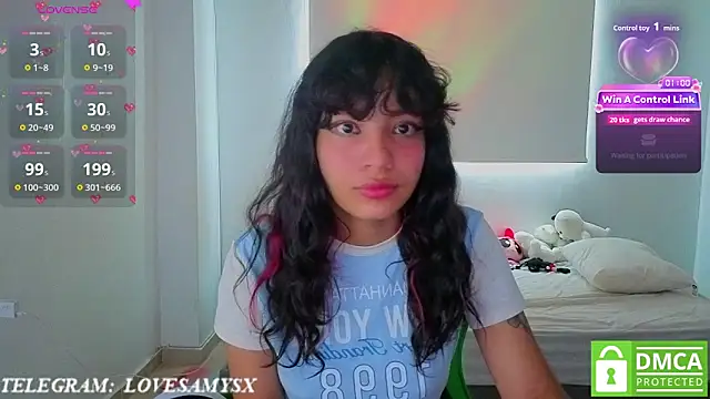 Chat XXX en directo de Lovelyamyy