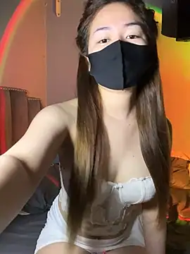 BabyThree_ Adlı Modelin Canlı XXX Sohbeti