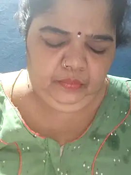 tamilthanushri's Webcam Show