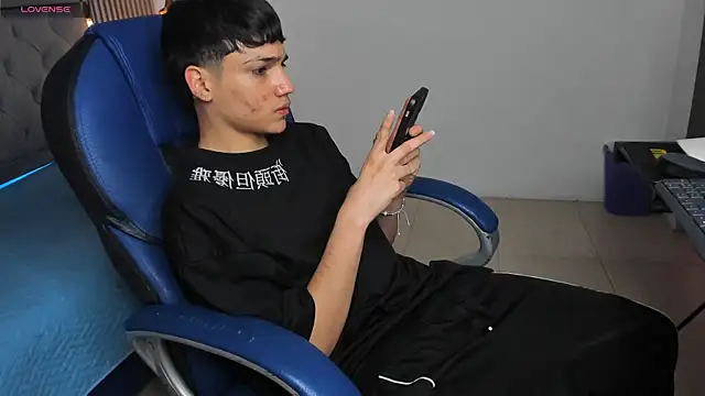 SamBlack_ 在線直播表演