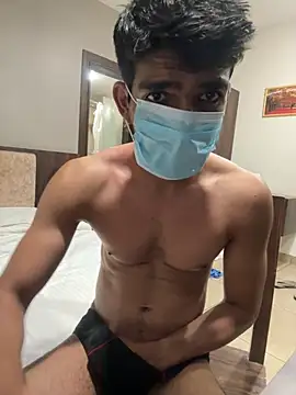 BadBoyTom78 即時 XXX 聊天