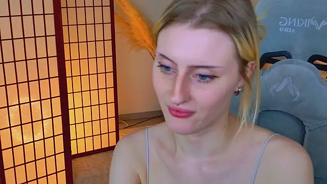 oh__lilyのライブXXXチャット