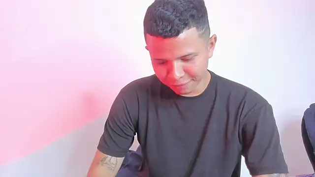 LatinsGuys2026 webcam show