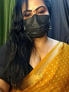 Anushka_flowerのライブXXXチャット