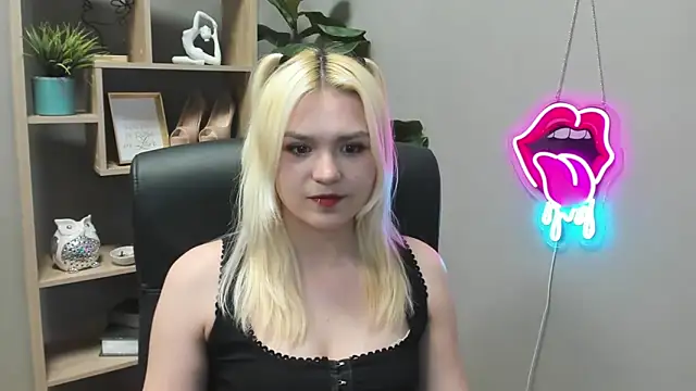 Chat +18 de SweetLilyxo ao vivo