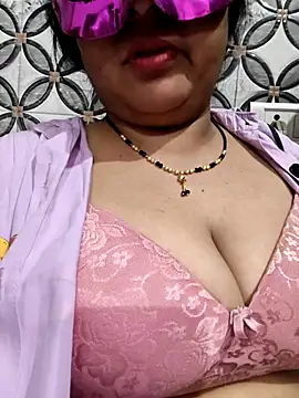 Chat +18 de Gujju_bhabhi69 ao vivo