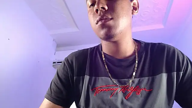 Leo_444_のライブXXXチャット