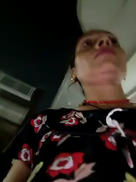 Neha-Singh2: онлайн-секс-чат