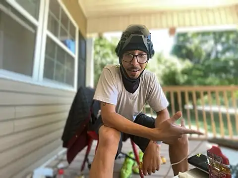 ThrowedWorldWide webkamerás műsora