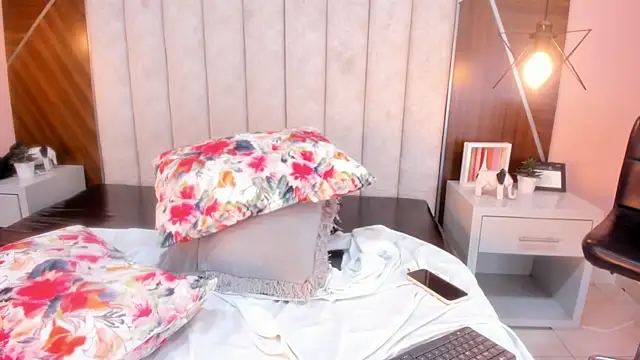 CAROLYNFOSTER 在線直播表演