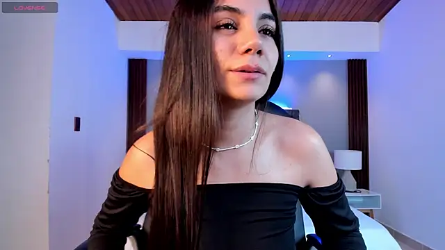 martina_mancini's Live XXX Chat