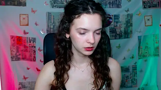 _SusieSu_'s Live XXX Chat