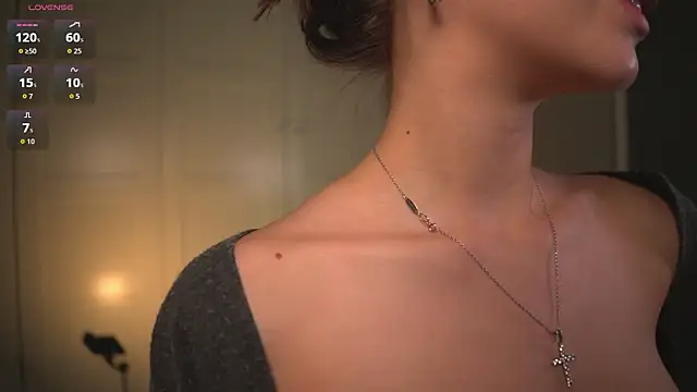 -JuicyMolly-'s Live XXX Chat