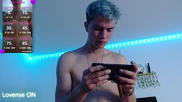 nicktorn Pertunjukan Webcam