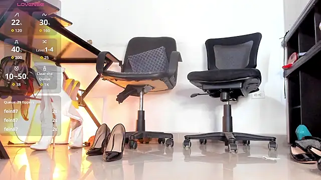 Orianaflores1: απευθείας συνομιλία ΧΧΧ