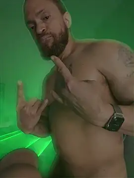 Fathero1time: онлайн-секс-чат