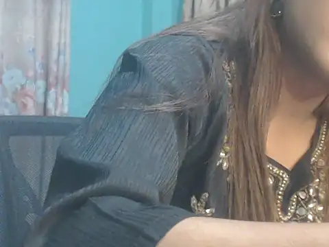 แชท XXX สดของ NancyRuvi