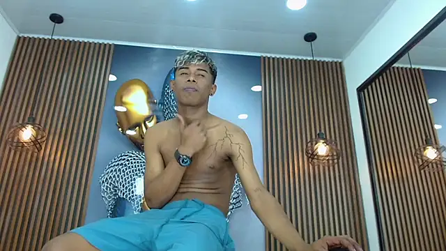 TonnyMarck live XXX chat